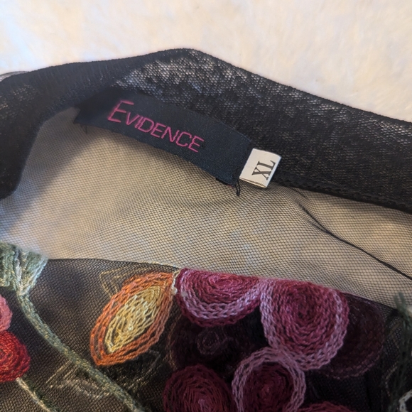 Evidence embroidery coverup - Picture 5 of 5